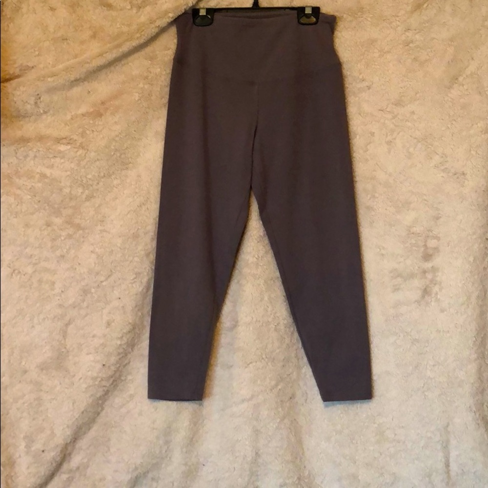 Tummy control crop leggings